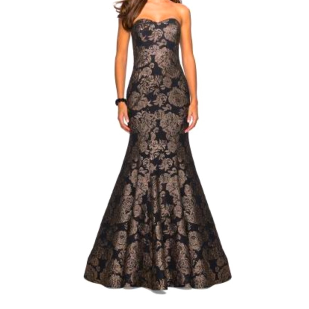 New with Tags La Femme Black & Gold prom dress.